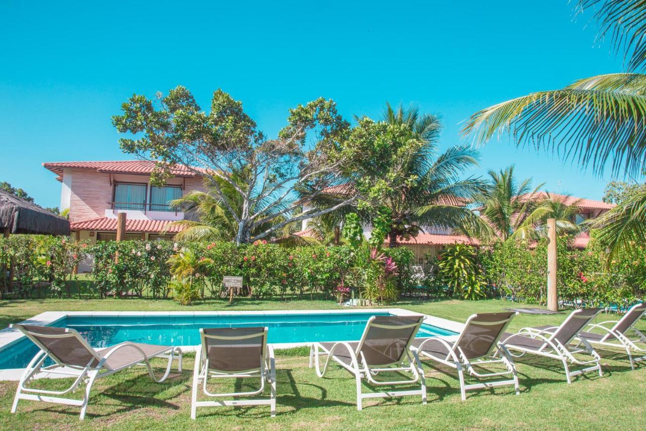 La Torre Resort All Inclusive Porto Seguro Kültér fotó A pool at a resort in Punta Cana