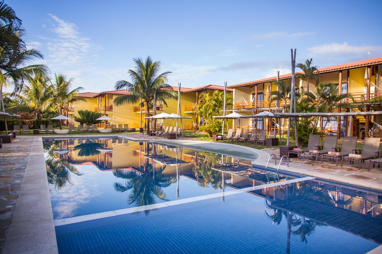 La Torre Resort All Inclusive Porto Seguro Kültér fotó The swimming pool at the resort