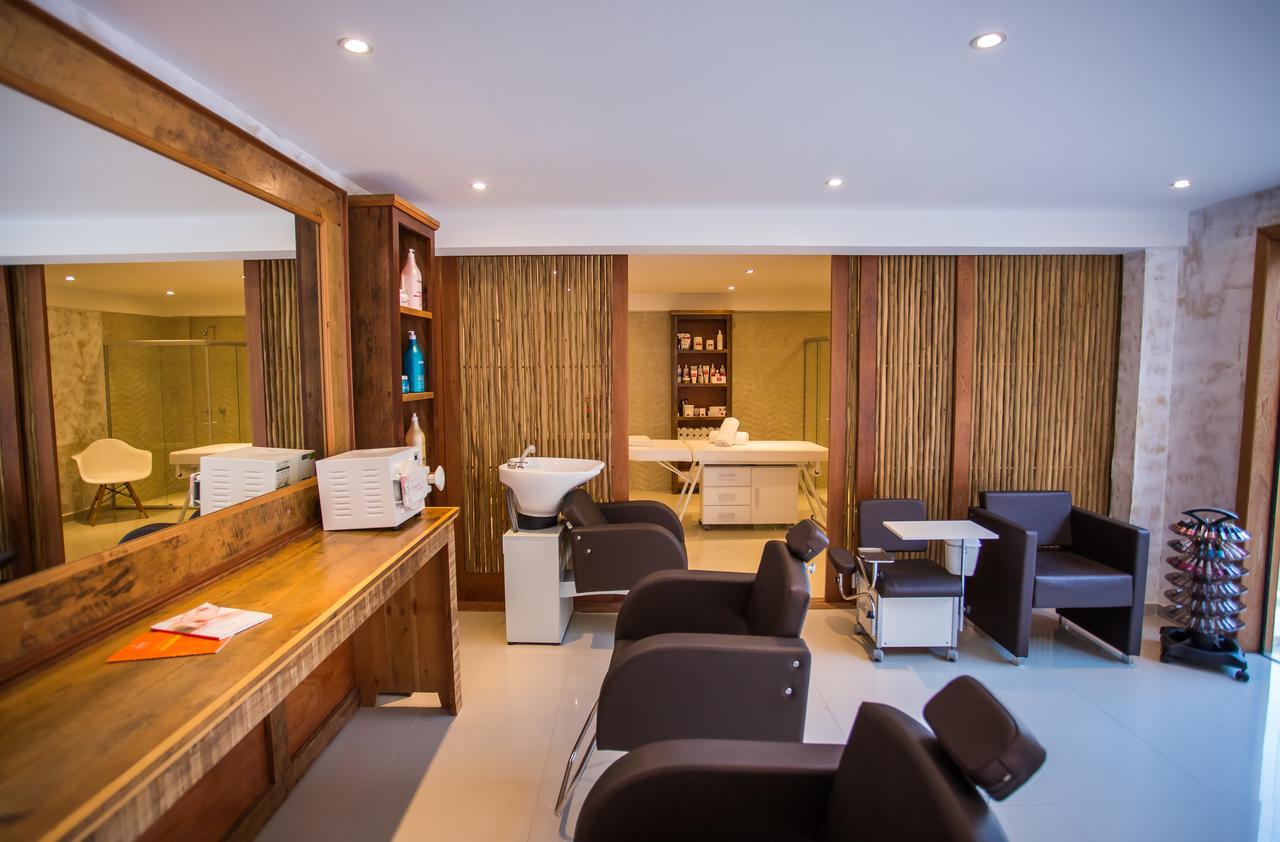 La Torre Resort All Inclusive Porto Seguro Kültér fotó A salon in the UK