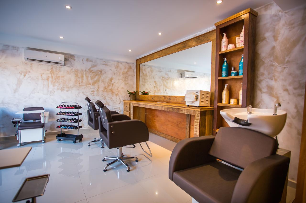 La Torre Resort All Inclusive Porto Seguro Kültér fotó A hair salon in India
